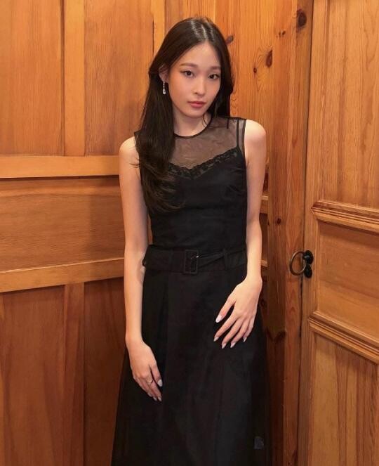 Annie即使未入行，已是社交及網絡界名人。