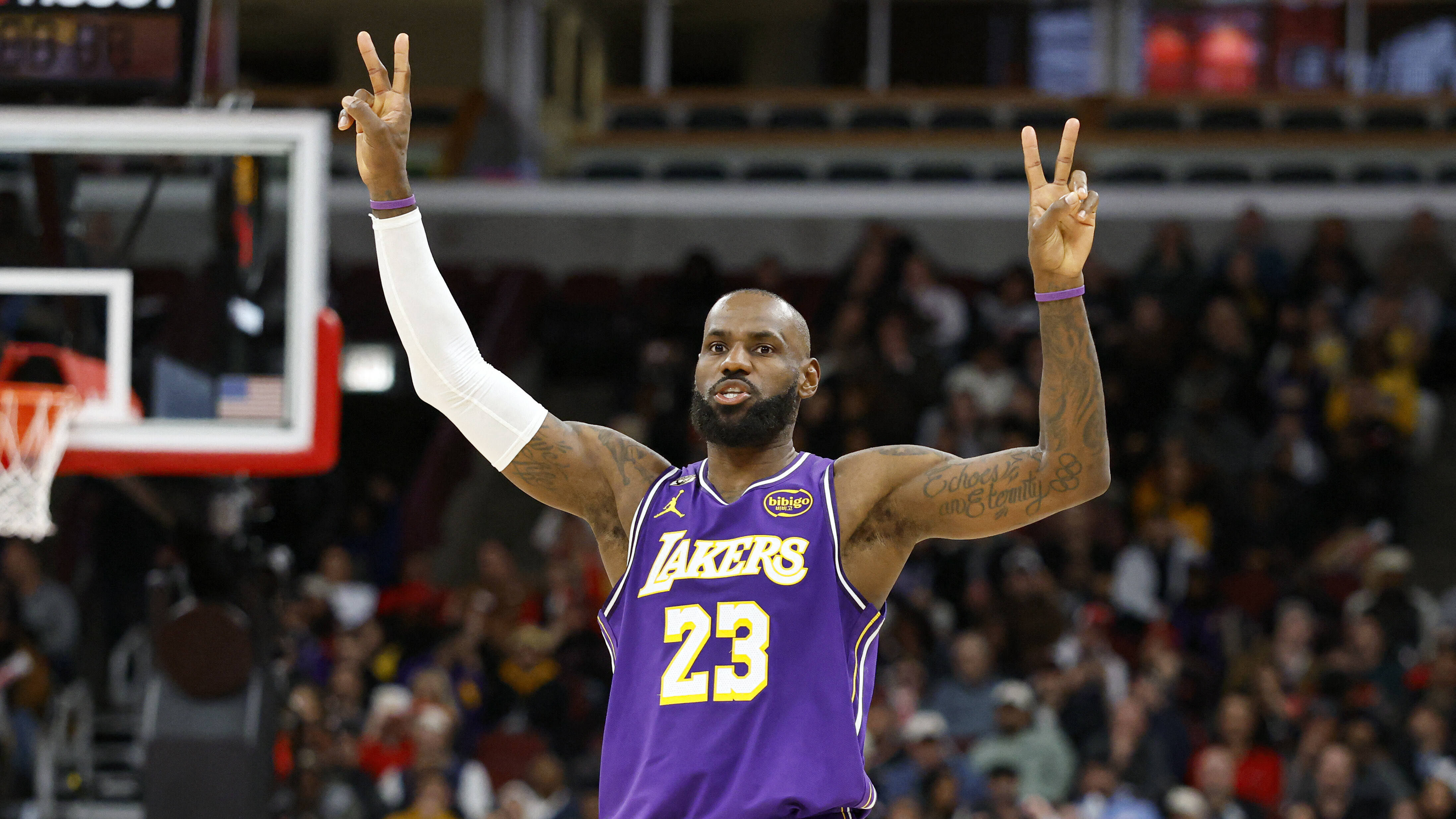 2026 01 28T052714Z 1364812447 MT1USATODAY28101690 RTRMADP 3 NBA LOS ANGELES LAKERS AT CHICAGO BULLS