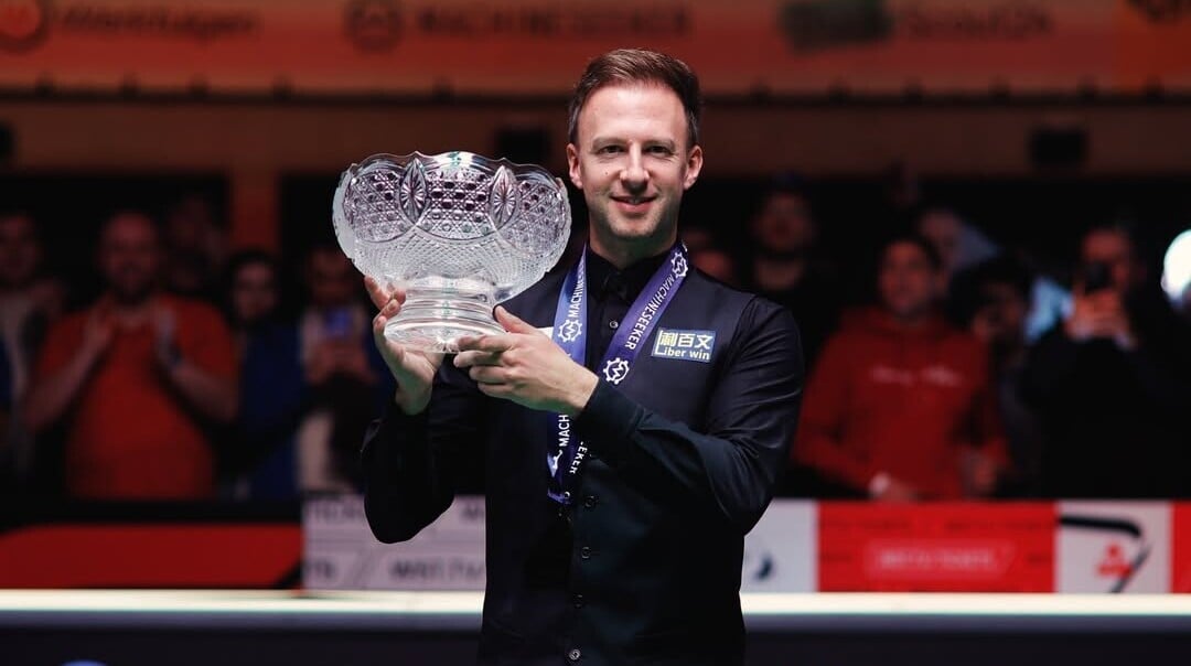 卓林普（Judd Trump）捧起德國桌球大師賽獎盃掀話題 網民：這不是我家果盤嗎