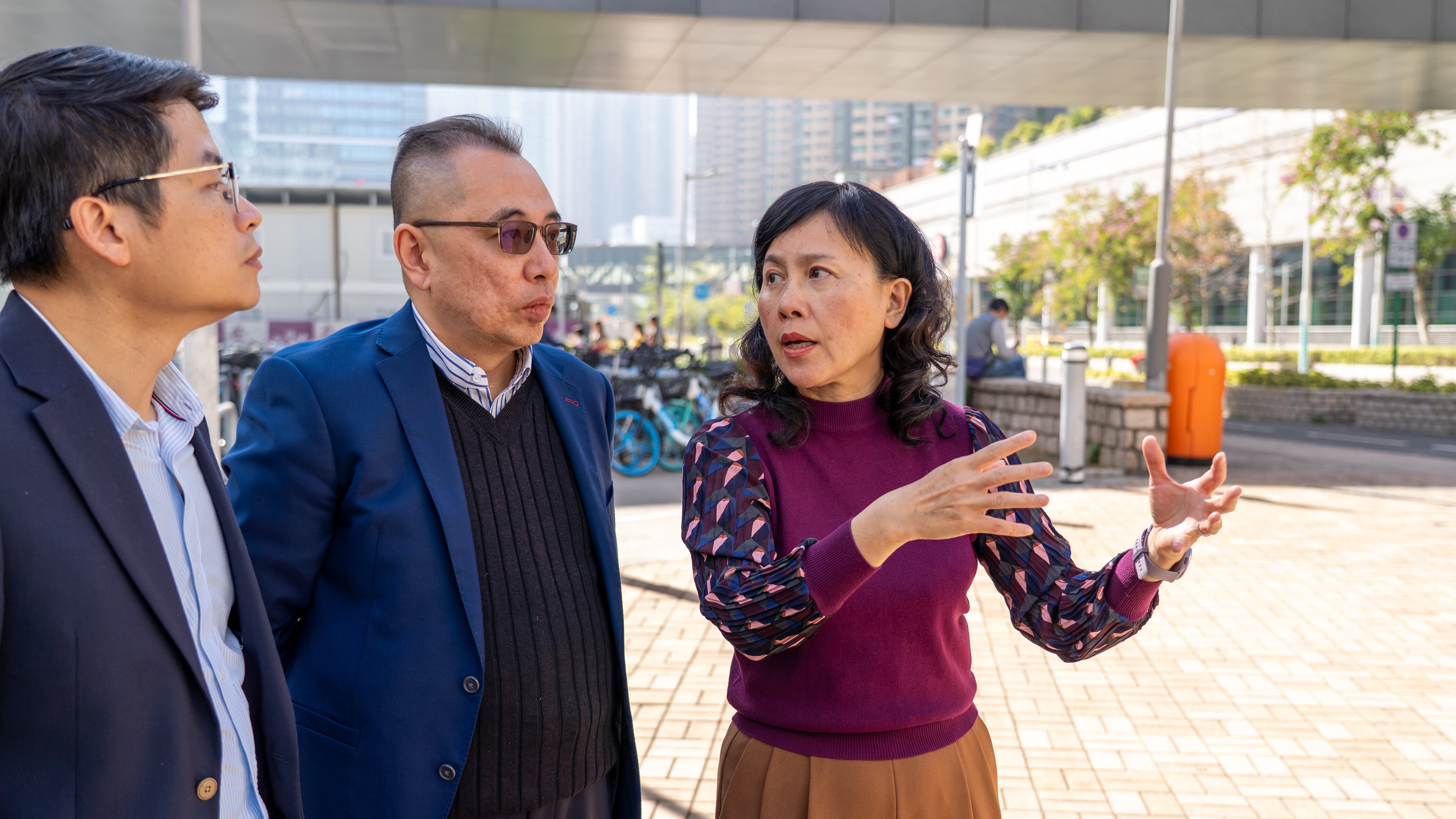 陳美寶提及，早前到訪將軍澳，實地觀察寶邑路和唐俊街交界的路口運作。(陳美寶網誌)