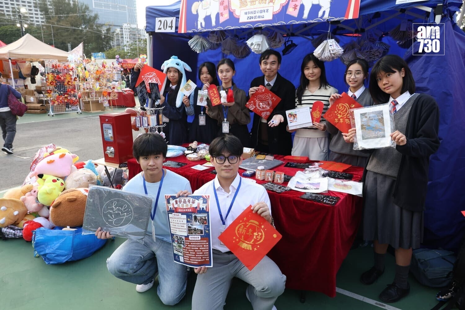 聯校國際助學組織「童夢同行」今年續以組織名義參加年宵。(林俊源攝)