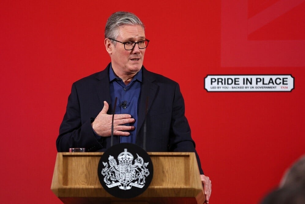 英揆稱誤信與愛潑斯坦關係密切文德森謊言,為任命對方為駐美大使致歉。(Reuters)