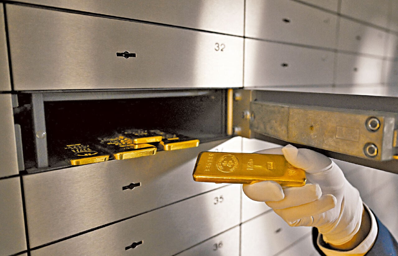 大行普遍認為金價今年未見頂,目標看逾6千美元。(資料圖片)