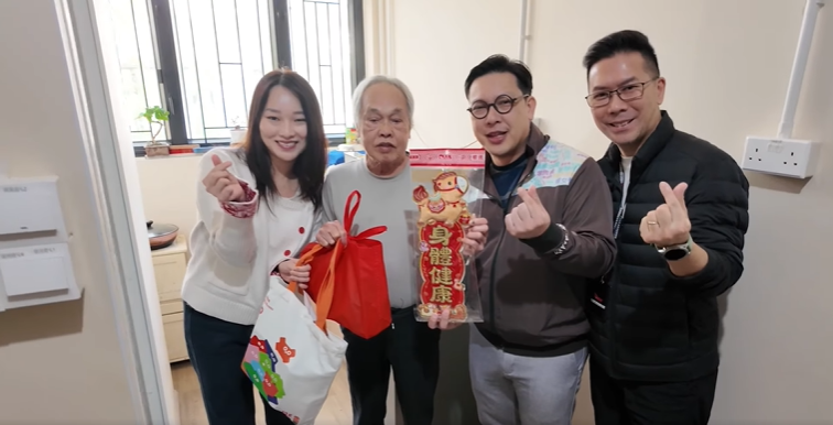 甘伯搬到元朗「悅安居」。