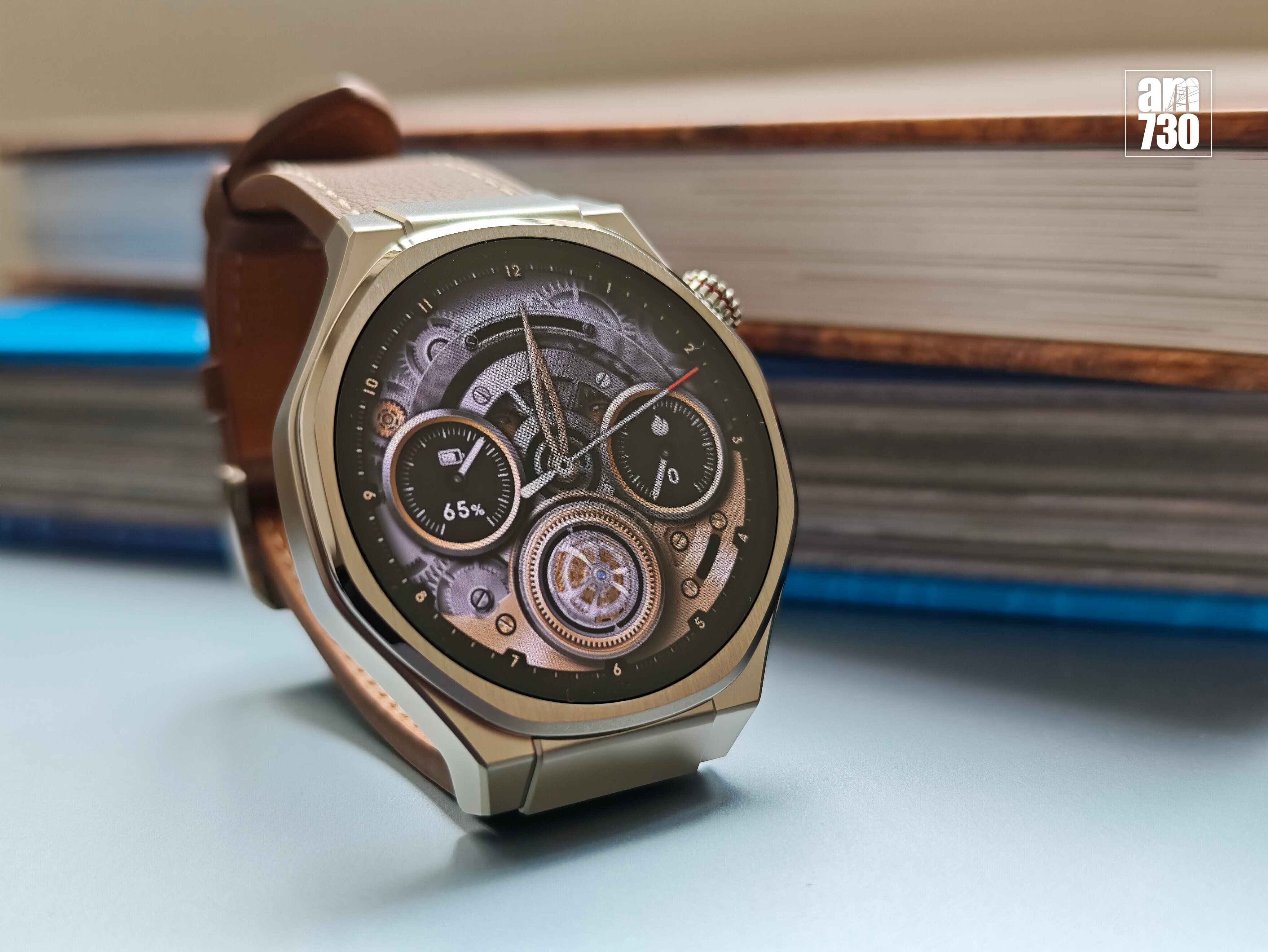 HONOR Watch 5 Ultra款式似機械錶,備有1.5吋屏幕。