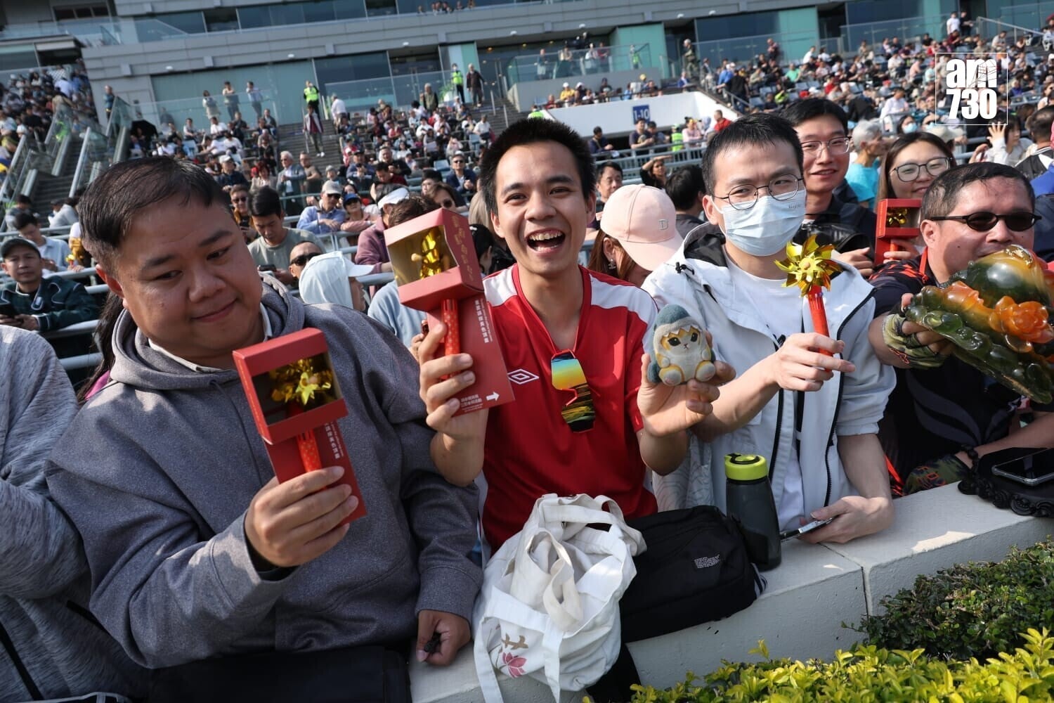 馬年賽馬日。(周令知攝)