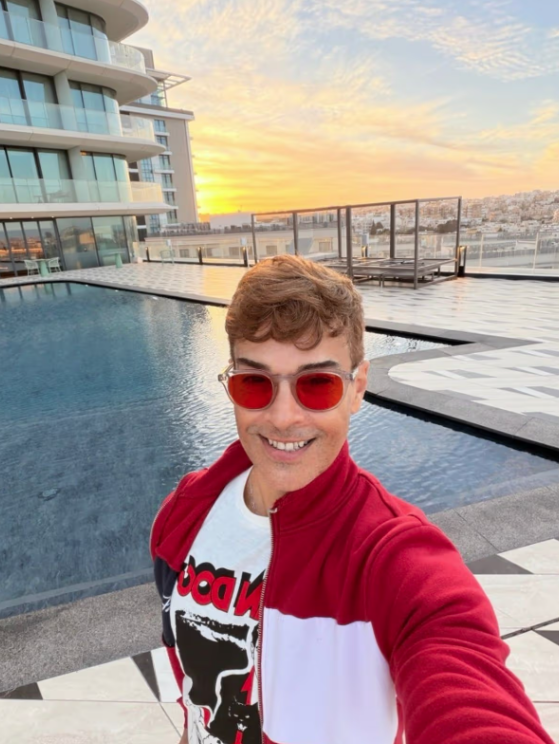 布蘭達歐自稱差不多60歲。(互聯網)