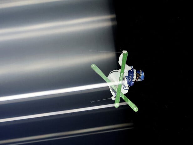 爭取衛冕的中國選手谷愛凌鎖定決賽席位。(路透社)