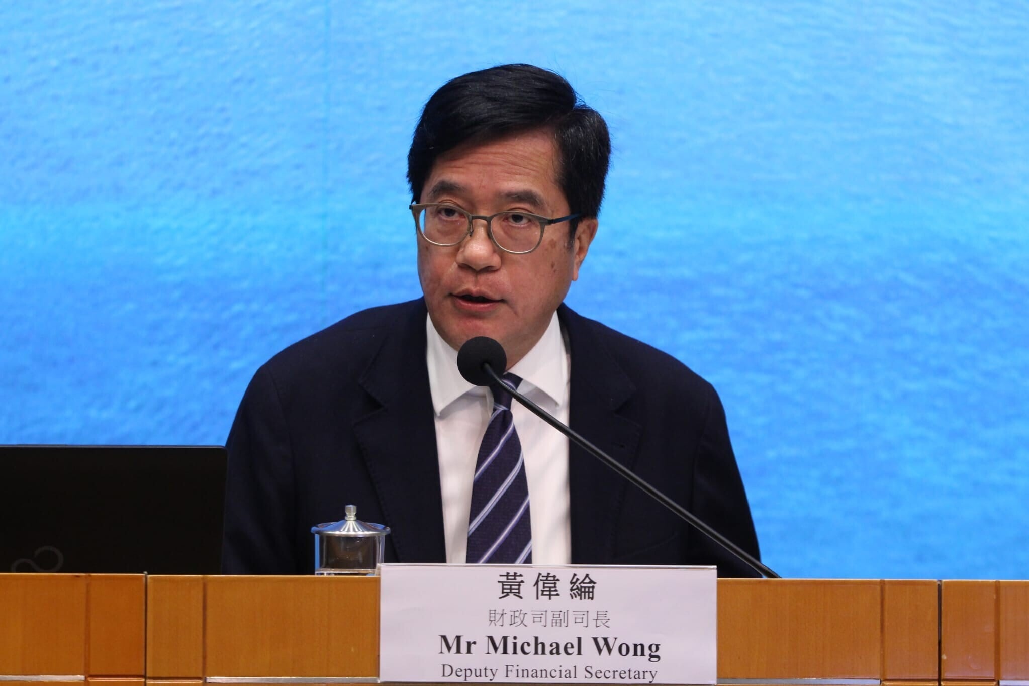 黃偉綸公布會收購宏福苑7座受災樓宇業權