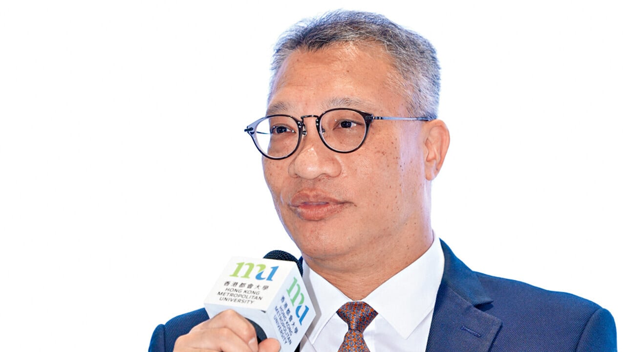 黃英強涉嫌非禮同袍被捕。