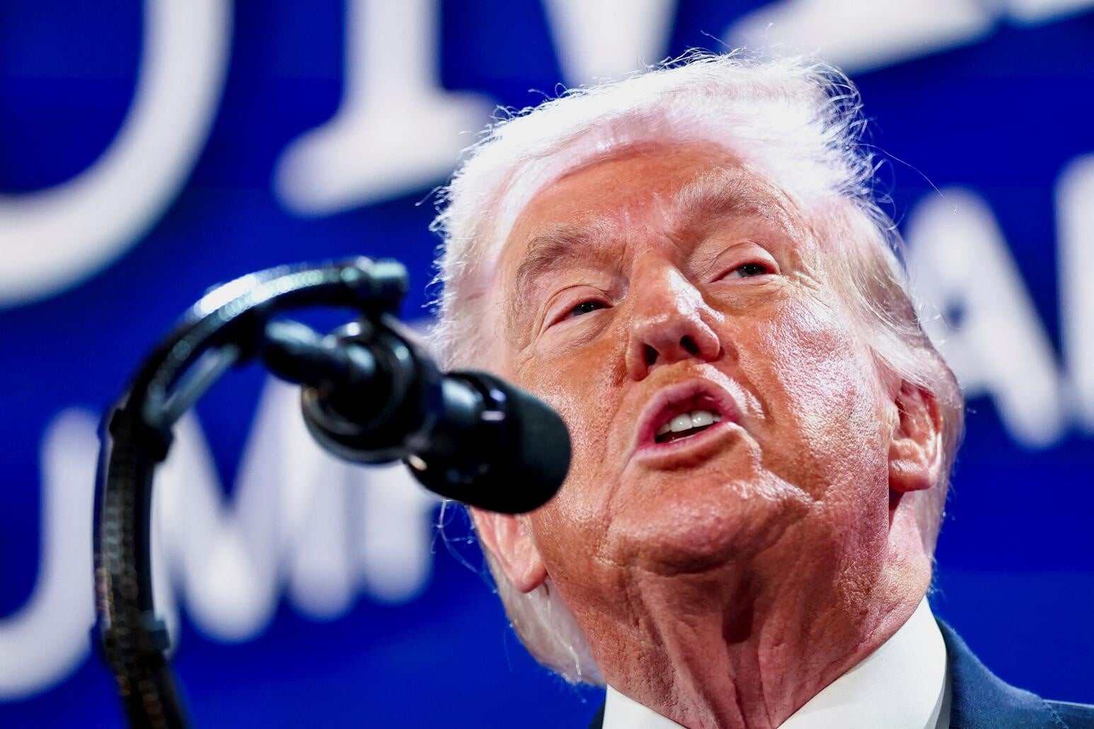 美國下令撤離貝魯特非必要人員 川普對伊朗軍事威脅升級