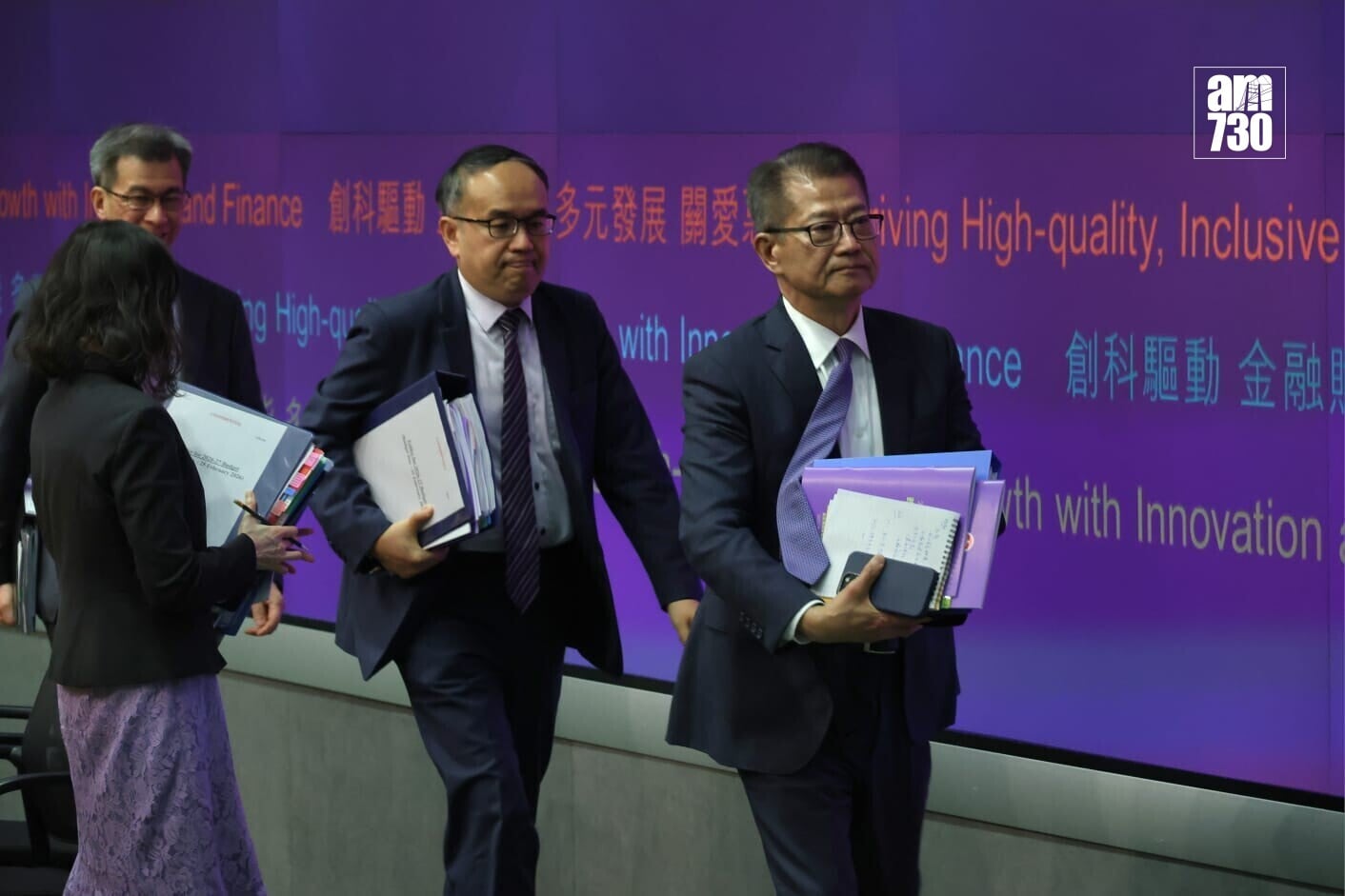 陳茂波宣讀預算案後見記者(周令知攝)