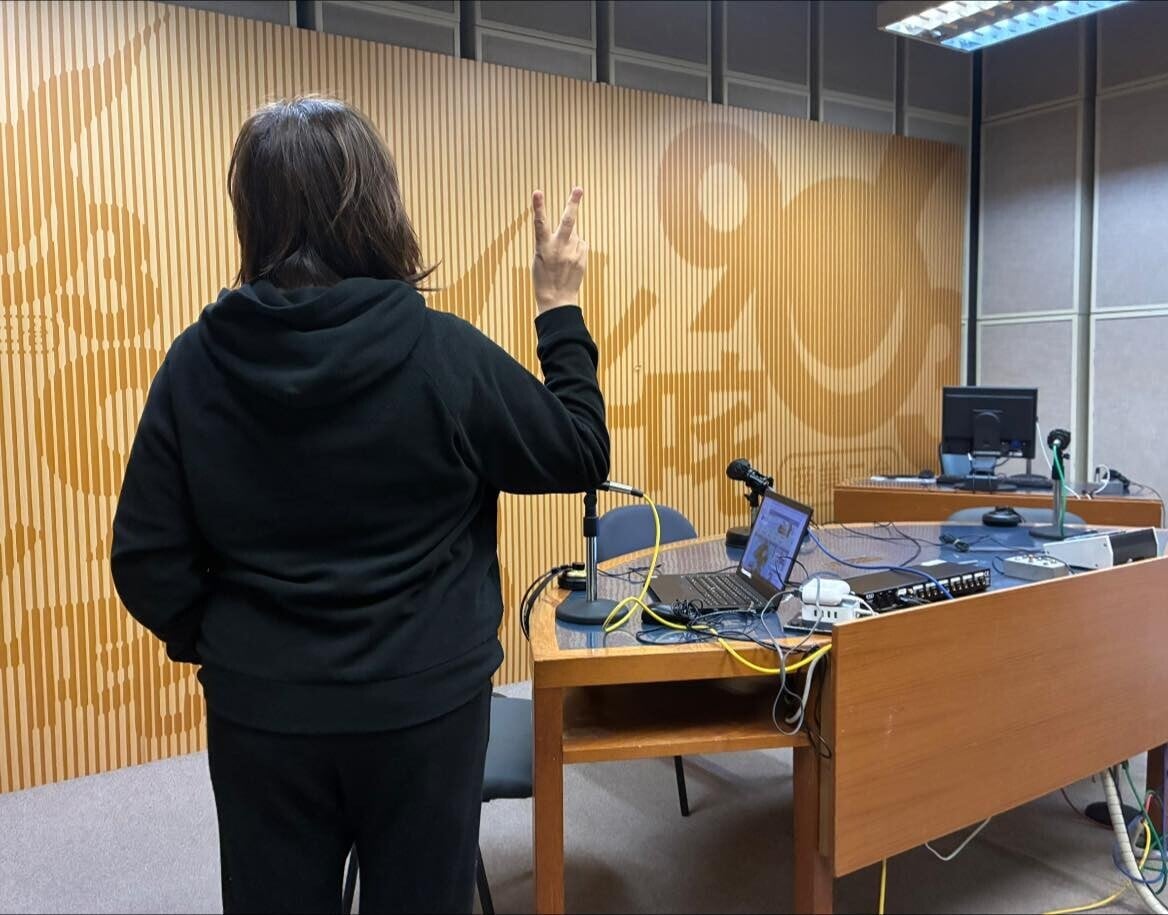 2月24日,商台變陣以雲妮姐姐及謝茜嘉姐頂替