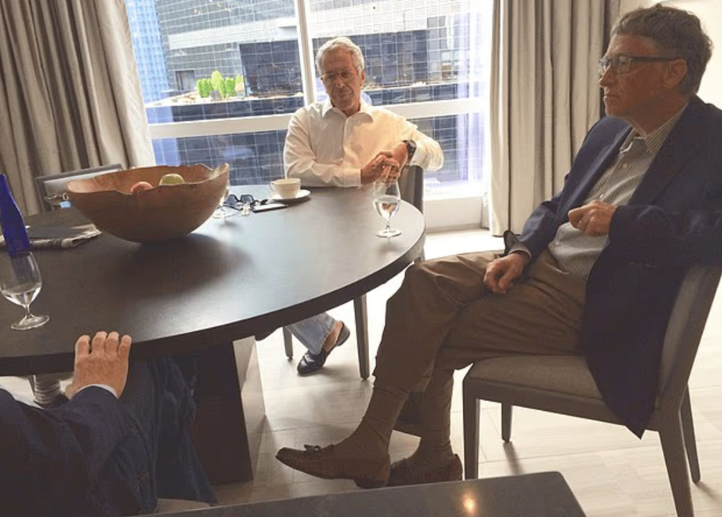 蓋茨多次與愛潑斯坦見面。(互聯網)