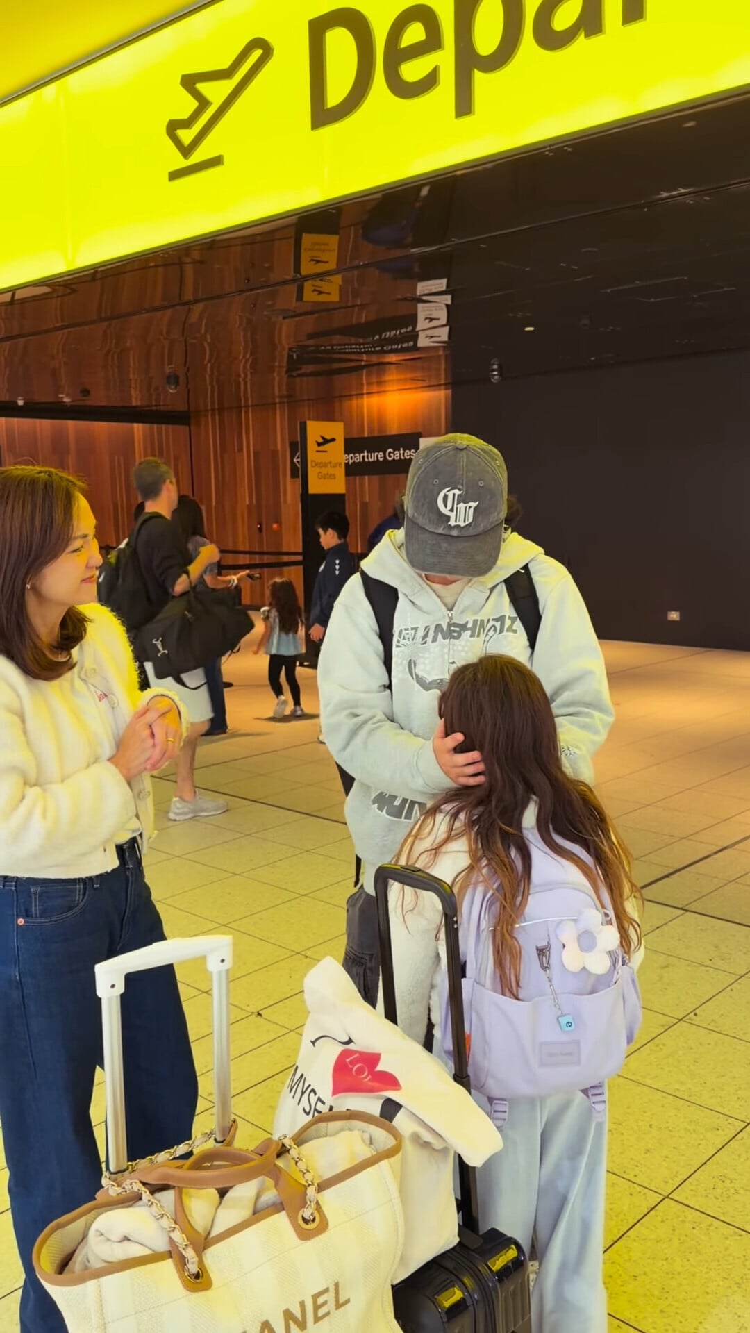 VS Instagram 0’46”