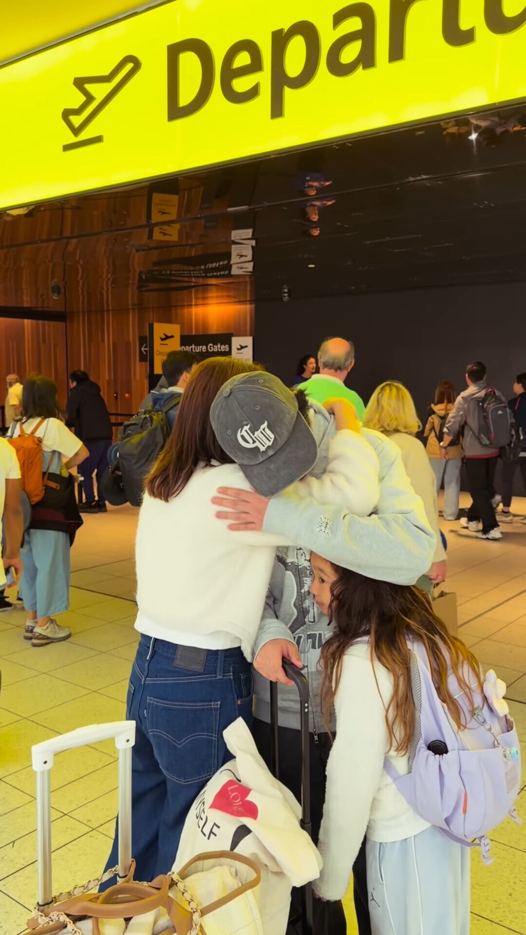 VS Instagram 0’49”