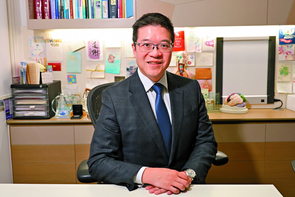 李可倫指出,家屬可以安排長者在家中使用助行架或穿戴防跌氣墊背心等,減少跌倒和受傷的風險。