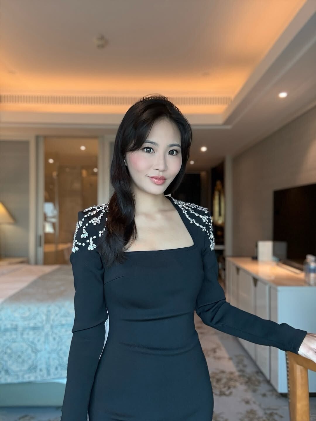 前明珠台新聞主播趙慧奈(Keina)獲網民讚身形苗條