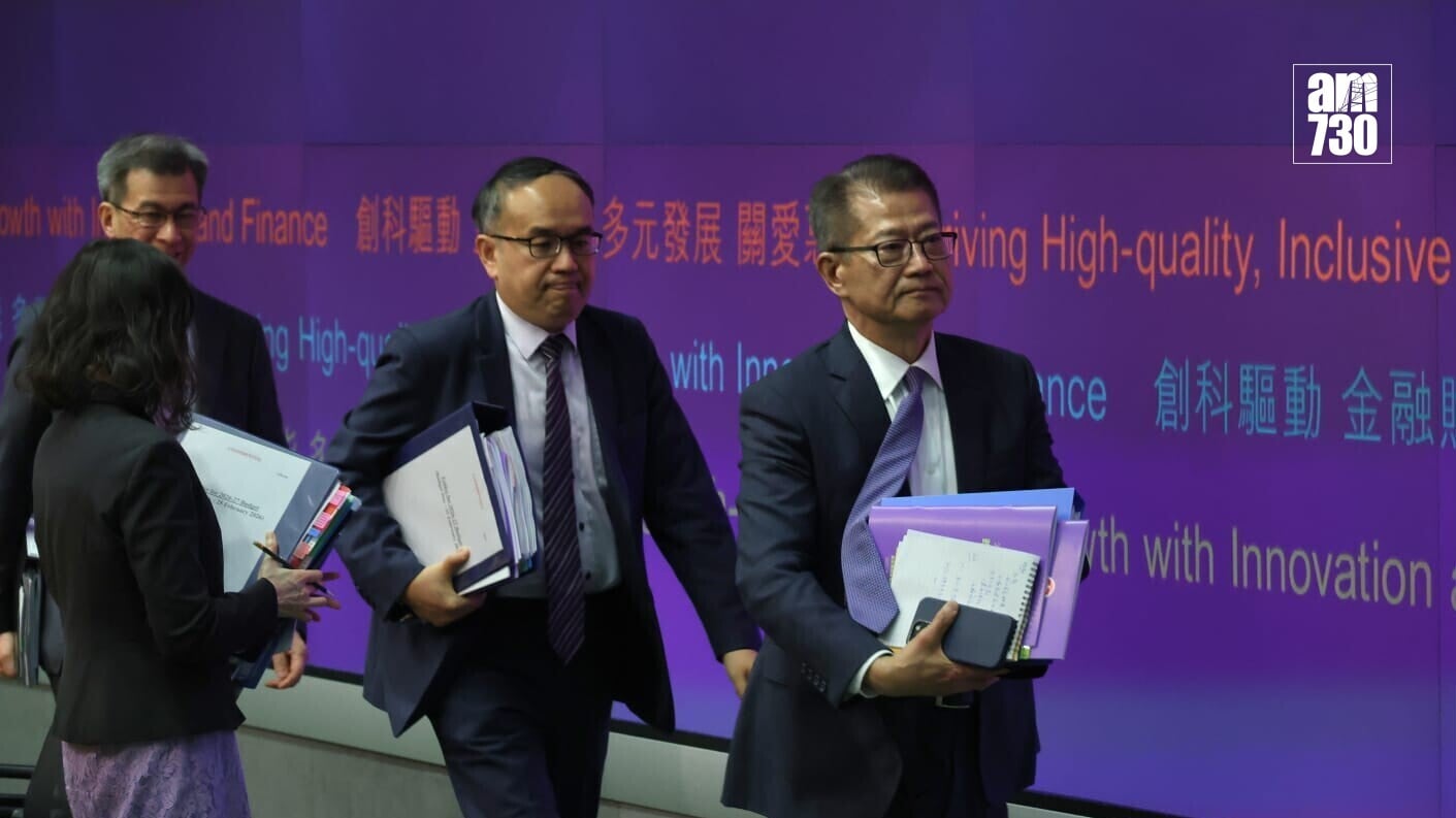 陳茂波宣讀預算案後見記者（周令知攝）