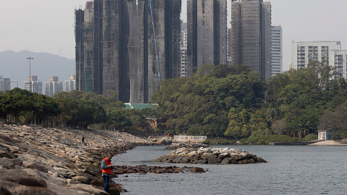 醫衞局宣布，為受大埔宏福苑火災影響居民提供的免費中、西醫義診和牙醫免費鑲配假牙服務，將延長6個月至8月31日。(資料圖片)