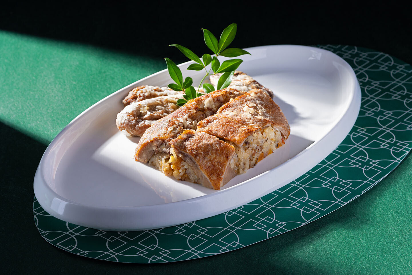 干巴菌香酥八寶鴨$428半隻