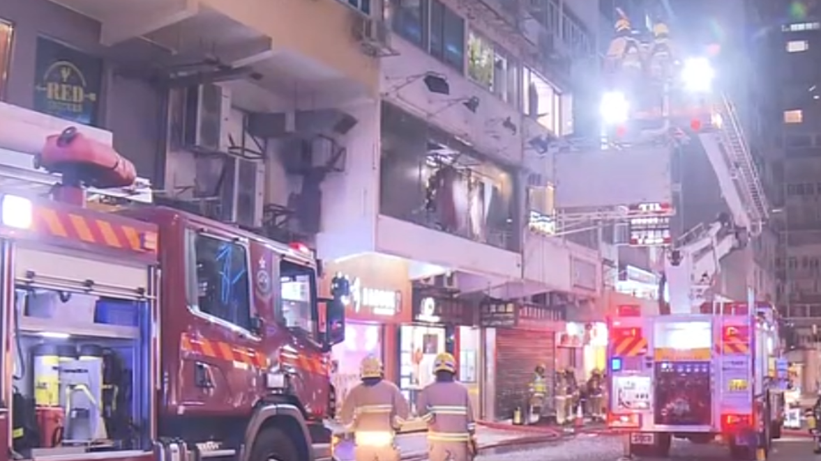 尖沙咀樓上婚紗店起火釀一傷　大量婚紗禮服被熏黑