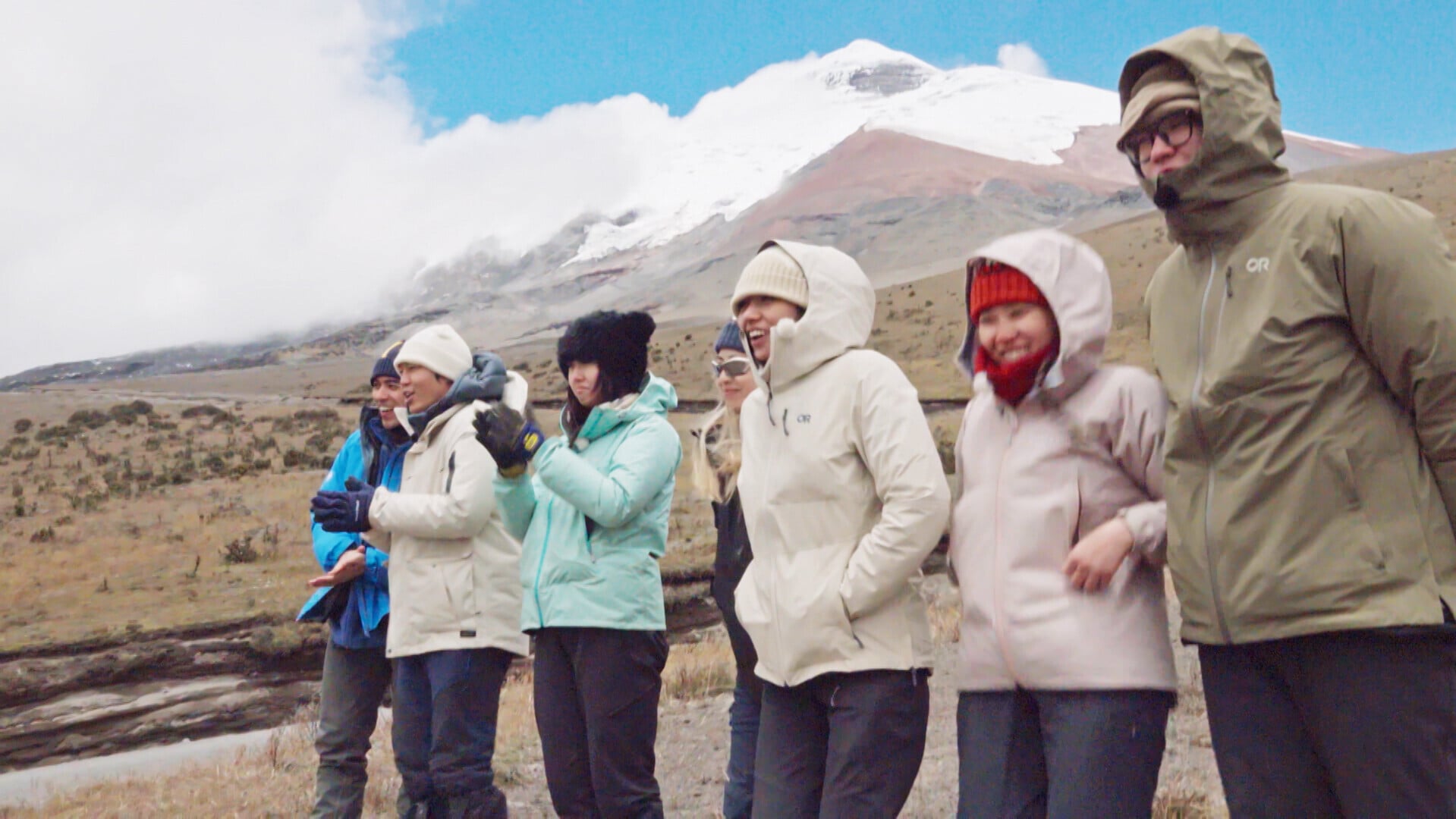 眾參加者在旁支持Marco和Tracy