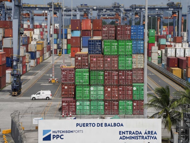 長和重申,裁決、巴拿馬總統頒布的行政法令、撤銷巴拿馬港口公司的特許經營權,以及強行接管兩個貨櫃碼頭,屬不合法。(路透社)