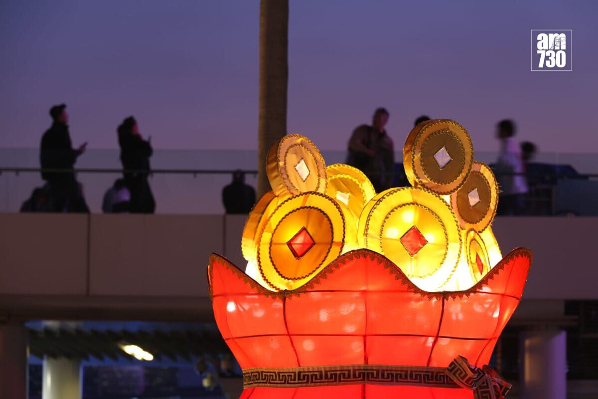 綵燈《獅躍新春 馬到功成》由資深紮作師傅許嘉雄製作。(資料圖片/林俊源攝)