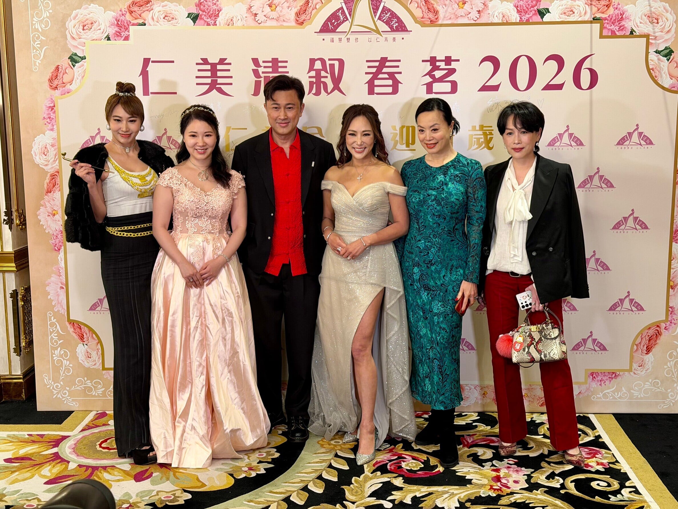 仁美主席及理事、劉曉彤大合照