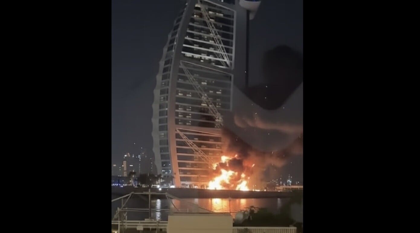 杜拜