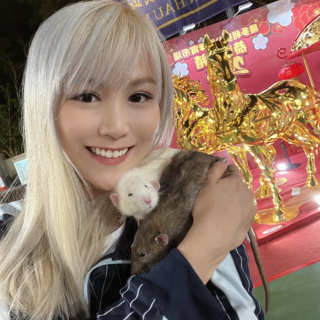 周曉彤(Ivy)為前女子組合MVG成員
