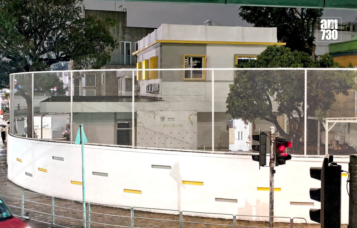 內地教育機構「曦庭學社」租用九龍塘一間獨立屋,涉嫌違規營辦學生宿舍。(鍾式明攝)