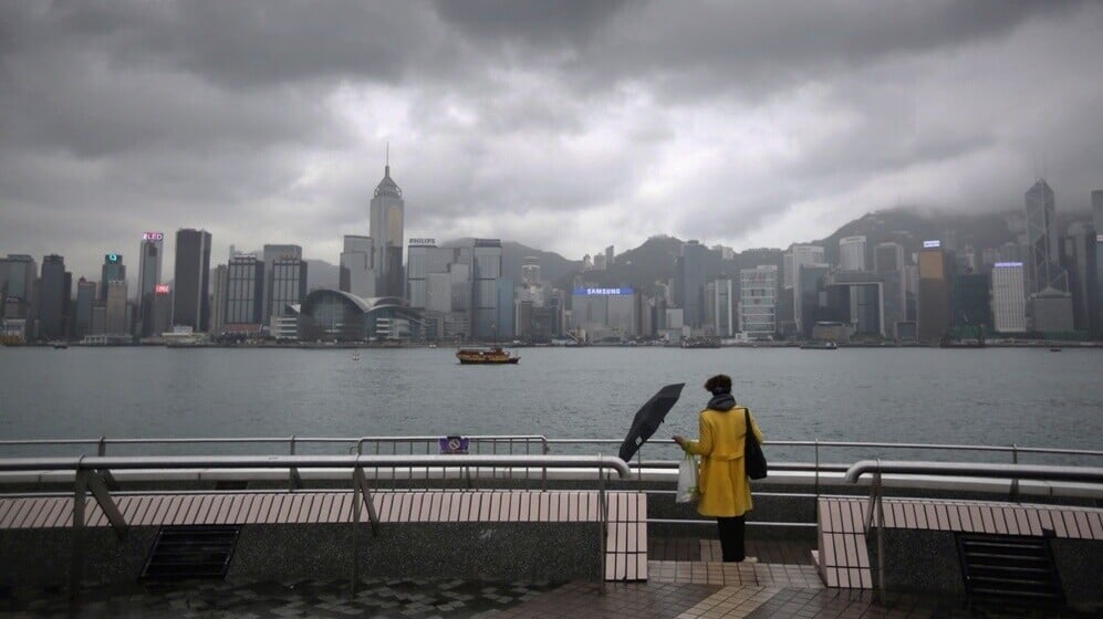 今早市區普遍下降至約15度，新界再低一兩度，日間徘徊在約17度。(資料圖片)