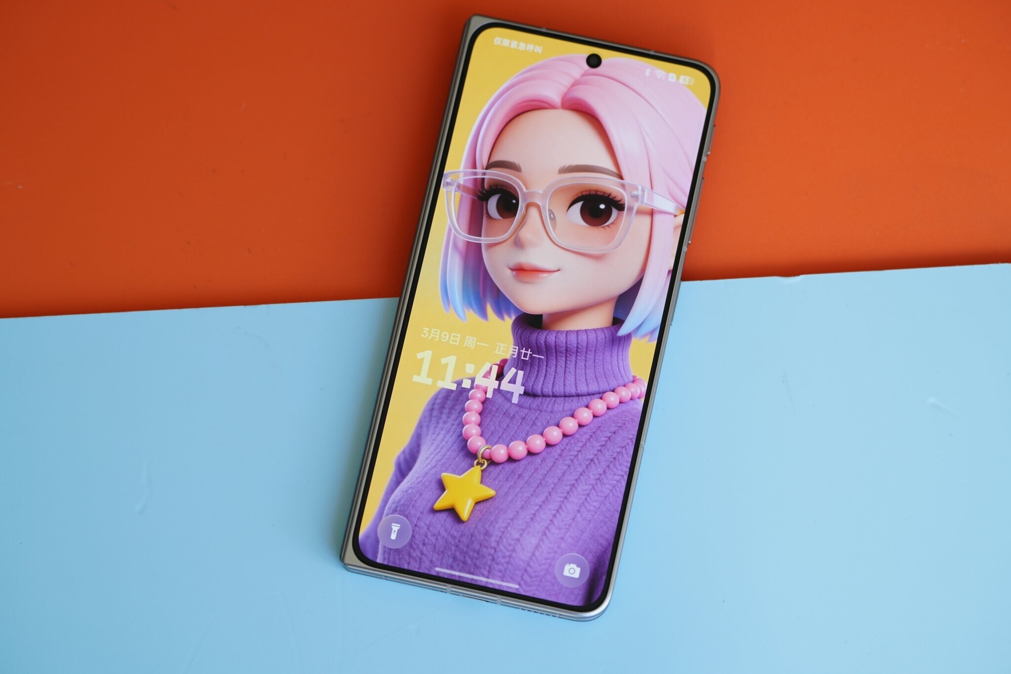 OPPO Find N6實機照片、無摺痕螢幕表現曝光