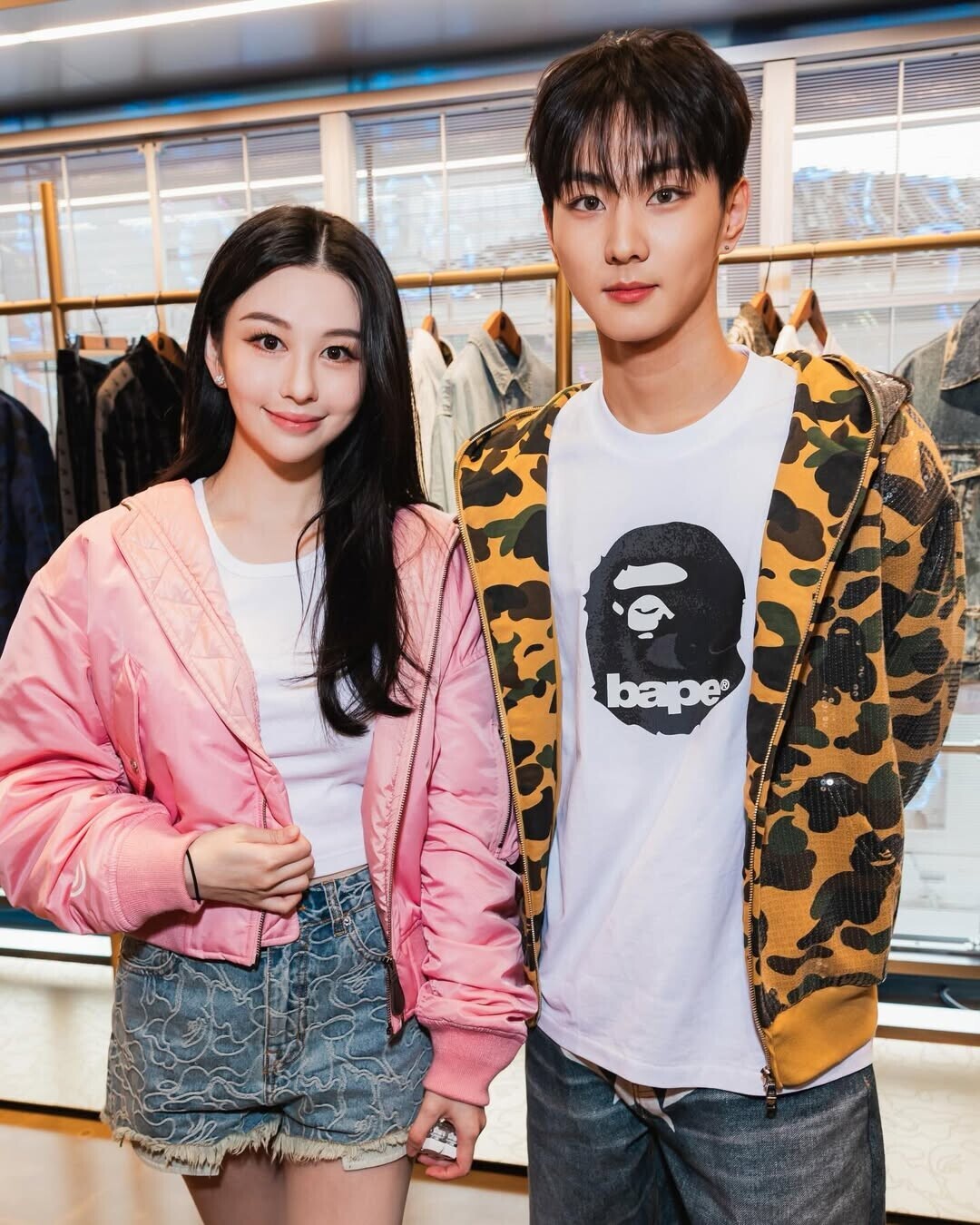 So happy to celebrate the opening of BAPE STORE DOSAN with everyone. Thanks for joining!#BAPESTO 2