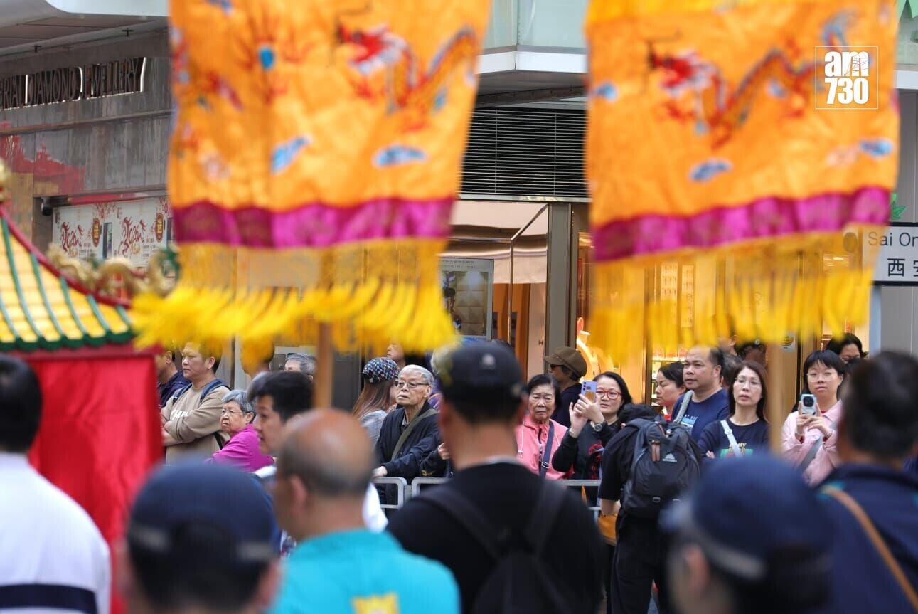 鴨脷洲洪聖文化節開鑼 接神巡遊海上賀誕 (林俊源攝)