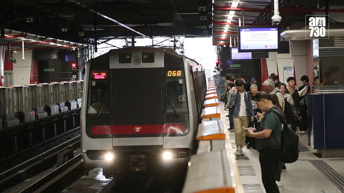 由於港鐵工程車須跨新舊系統，荃灣綫和觀塘綫深宵個別列車服務將調整。(資料圖片／鍾式明攝)