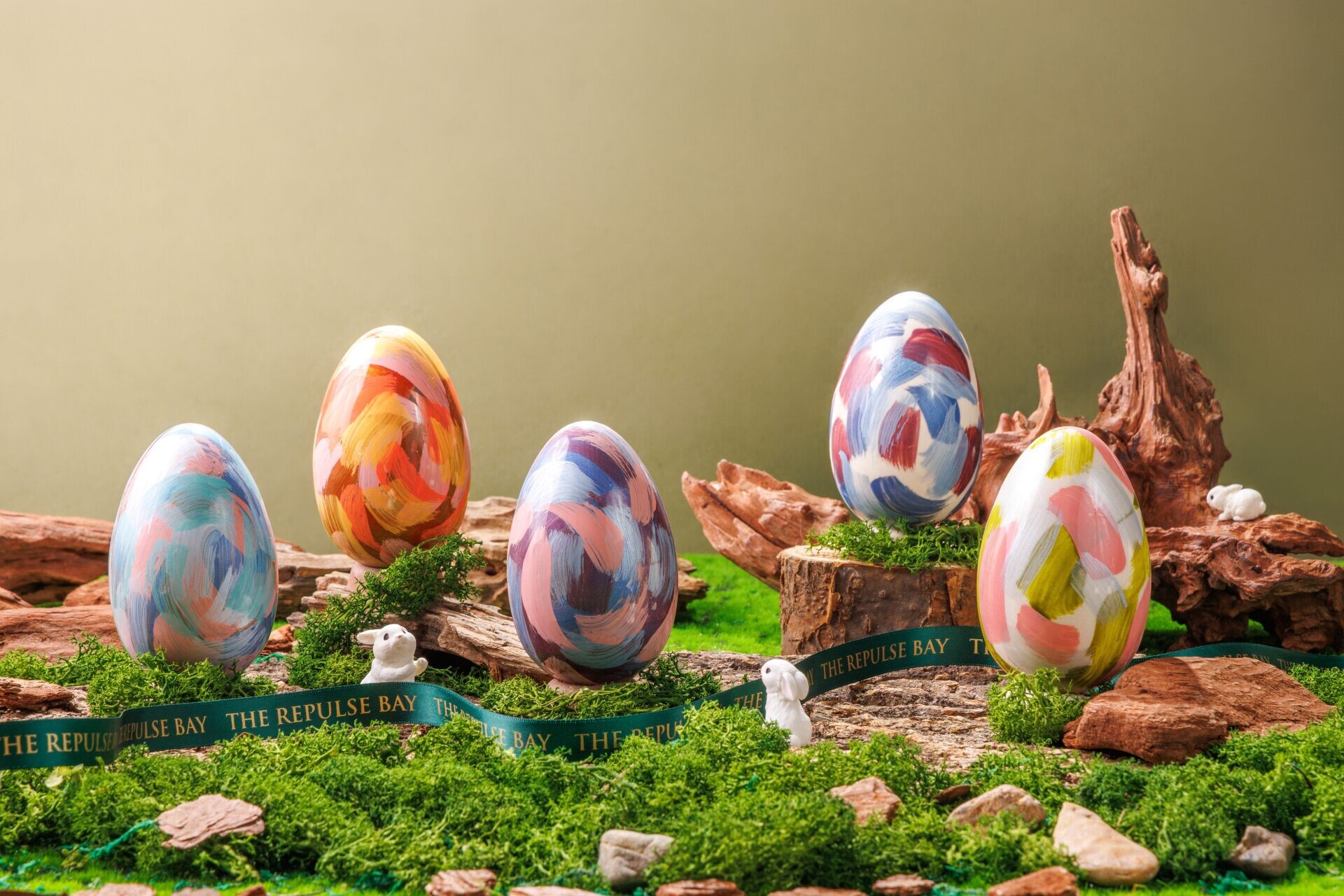 The Repulse Bay Easter in Artful Bloom Surprise Blind Box Easter Egg (1)