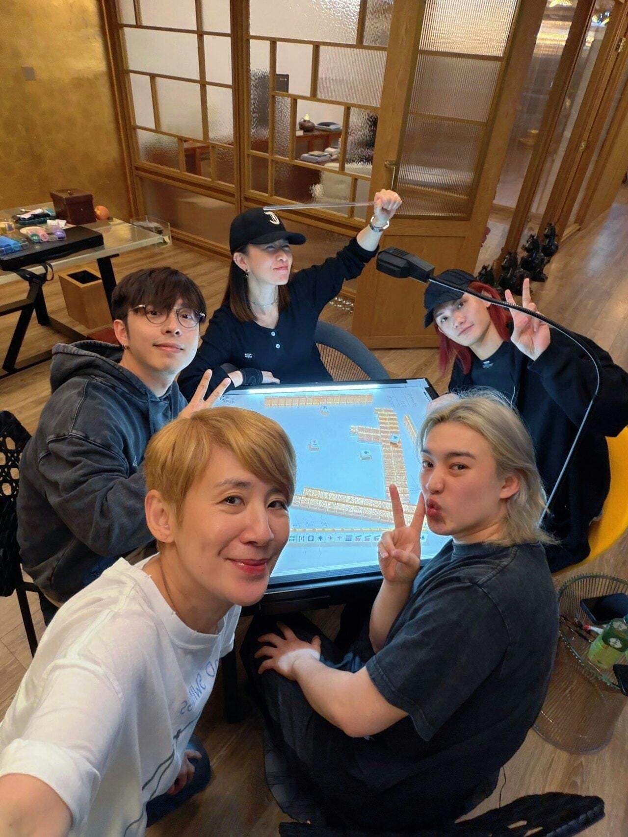 PWdH4rbJGZvzewny L hXPIXd5cGXlkHXtKlll7SpZY