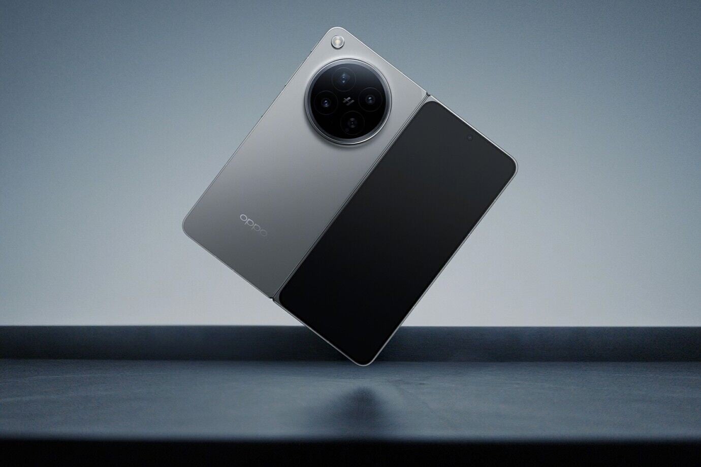 OPPO Find N6採用航空級鋁合金製作。