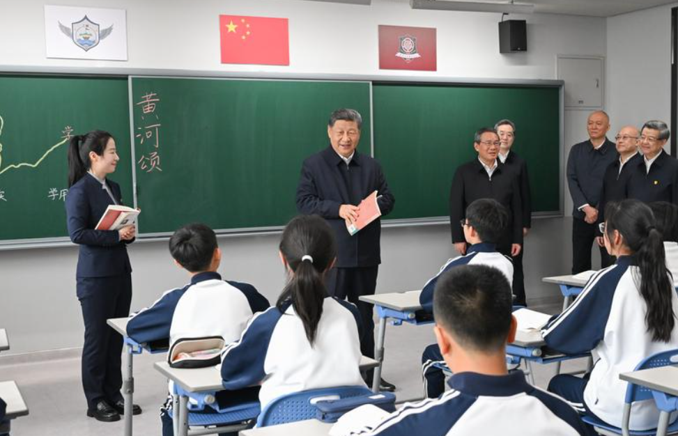習近平考察河北雄安新區(新華社)
