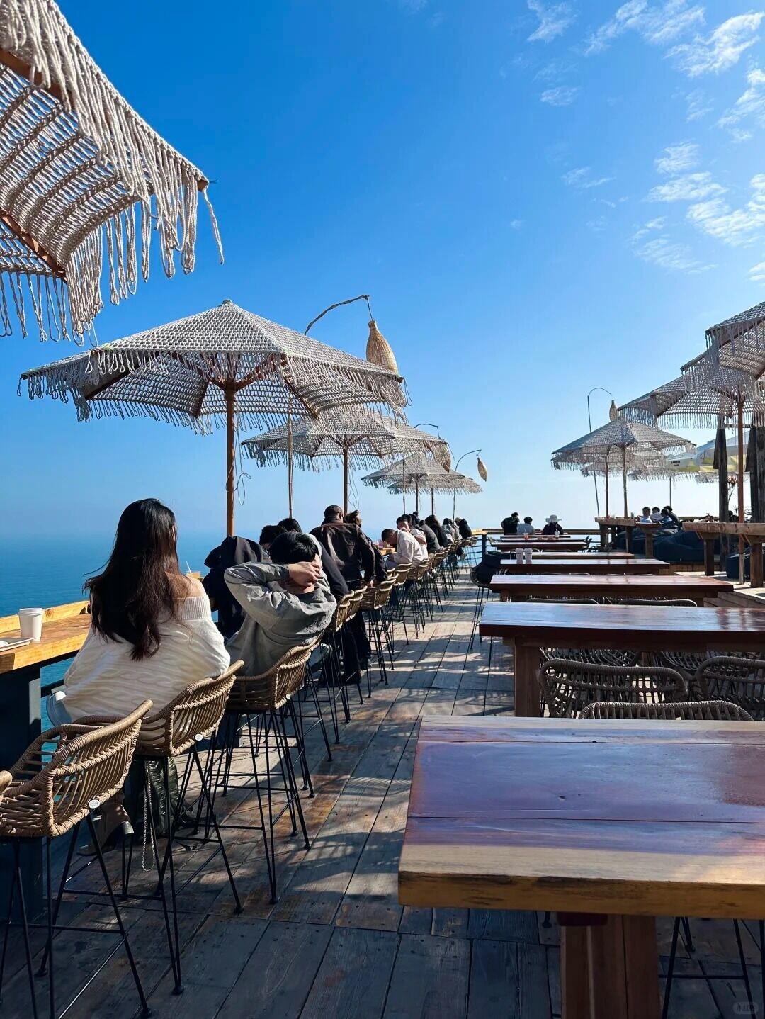 不在国外!深圳新开的悬崖咖啡☕好chill🌊 9 路野野鱼 来自小红书网页版