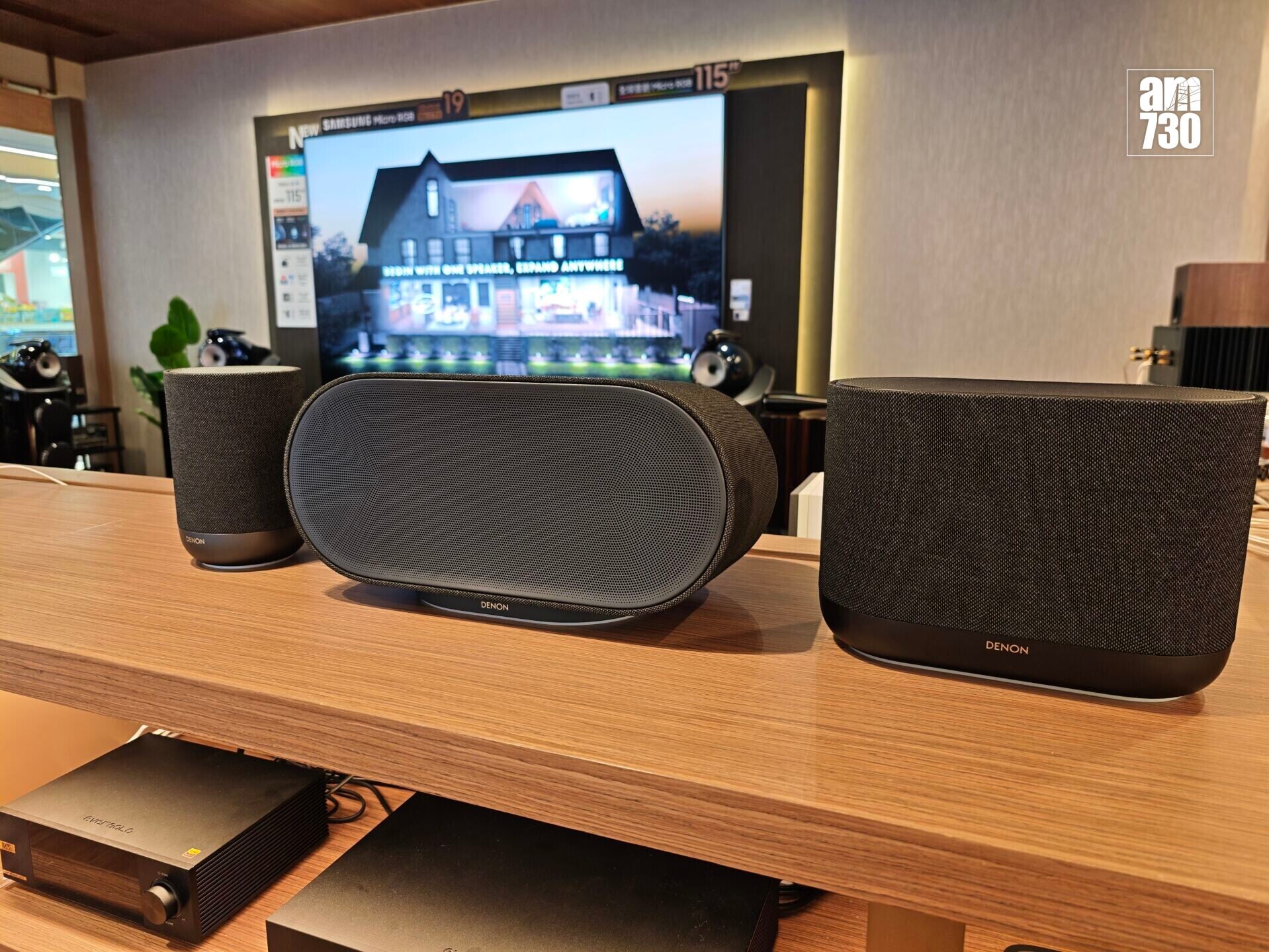 Denon Home 200、400及600喇叭炭黑配色。