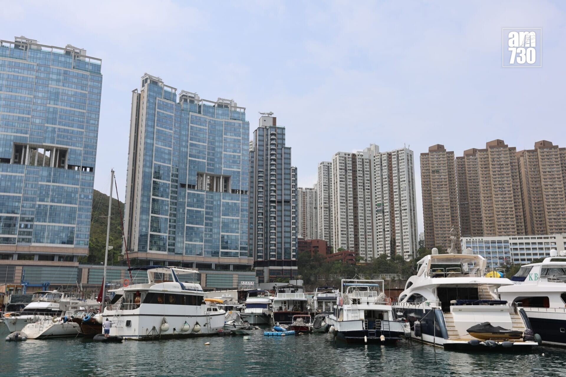 香港仔避風塘擬興建200個遊艇泊位,業界期望提供更大型泊位。(鍾式明攝)