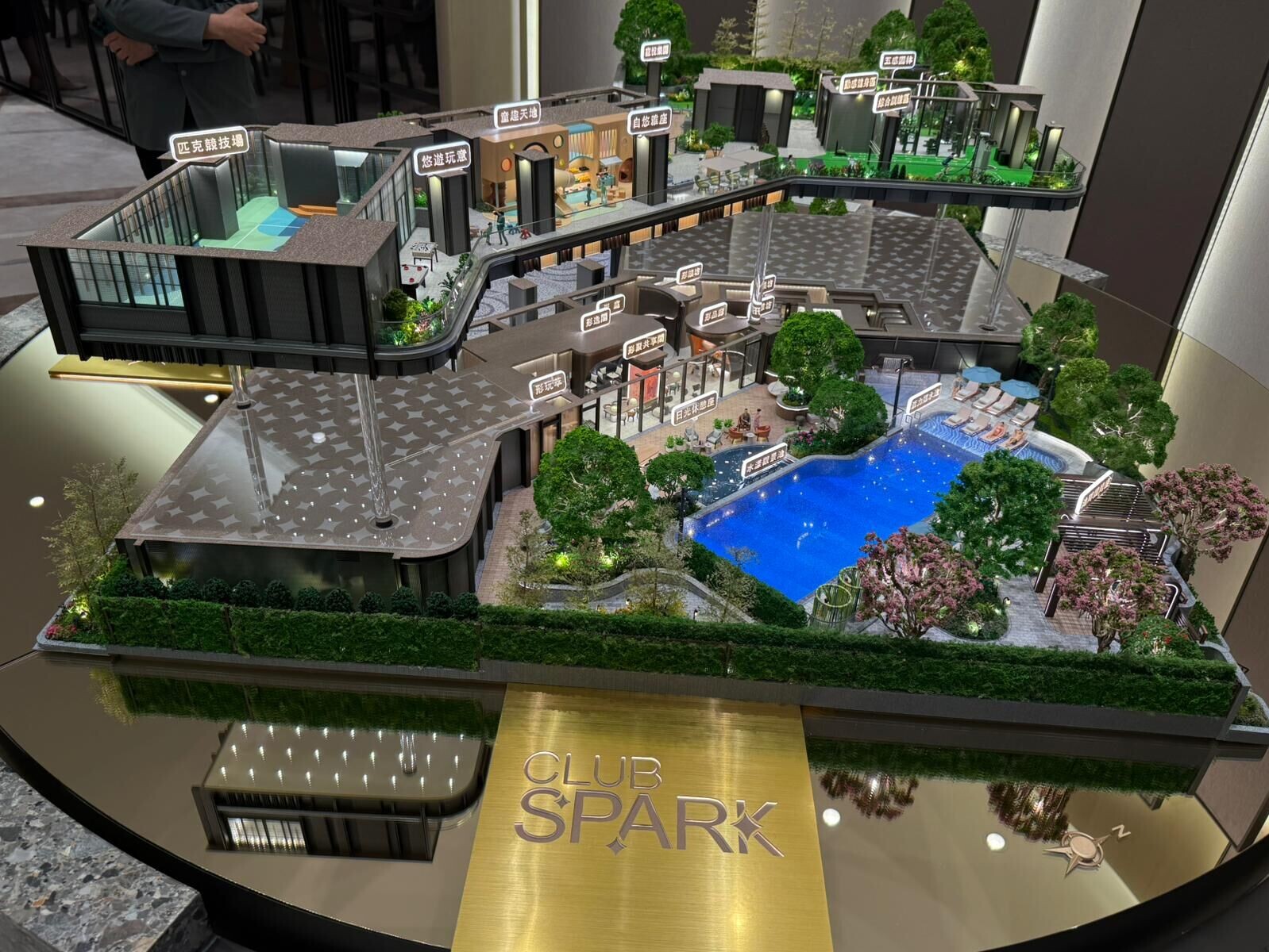 形瑨接逾千個查詢 最快下周上載樓書|荃灣新盤