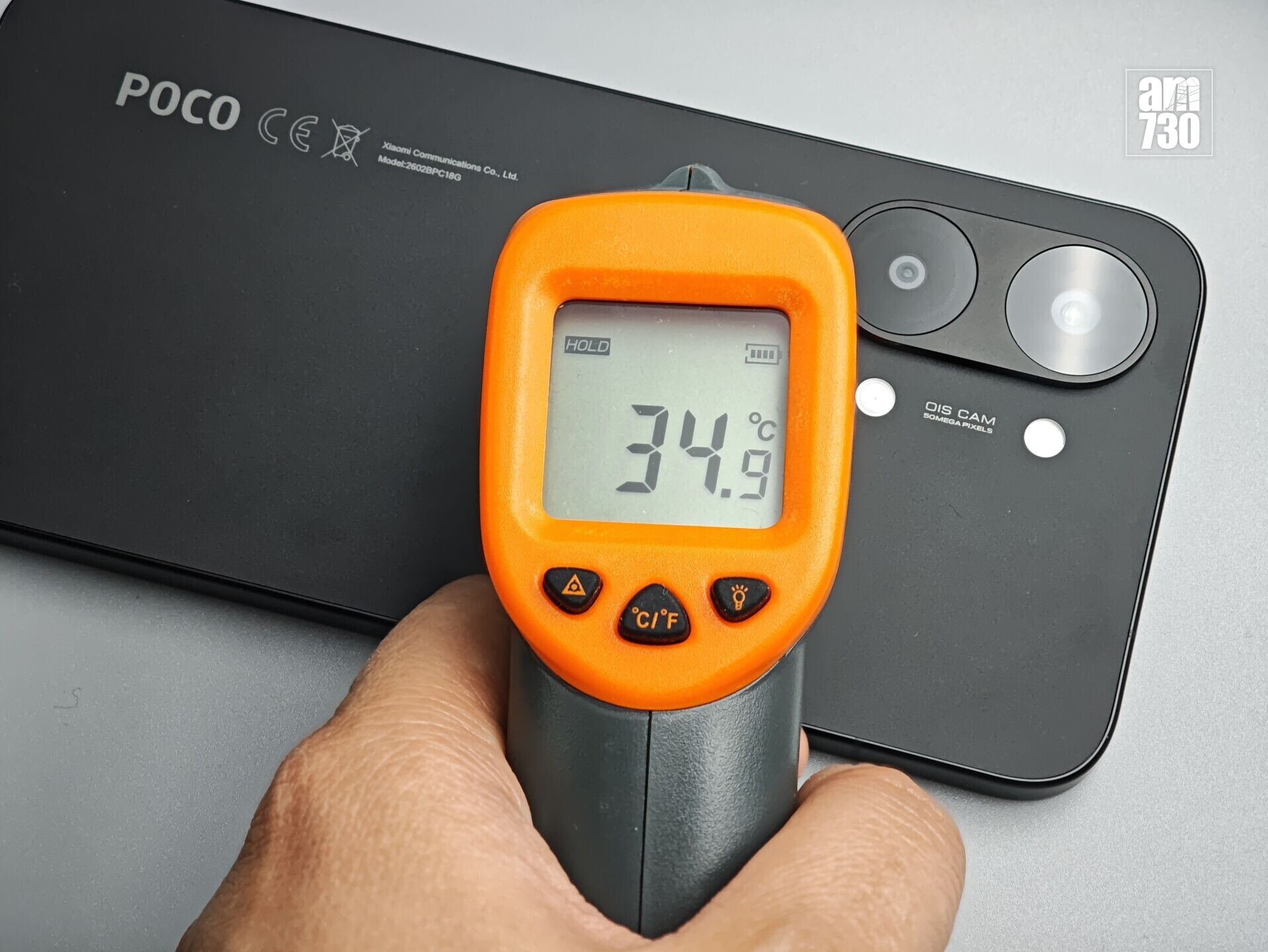 POCO X8 Pro Max玩了數小時仍然維持34.9度。