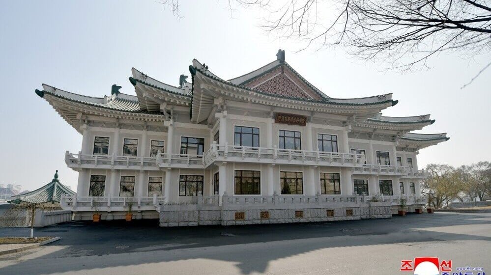 平壤狗肉餐廳落成，金正恩親自選址命名。(朝中社)