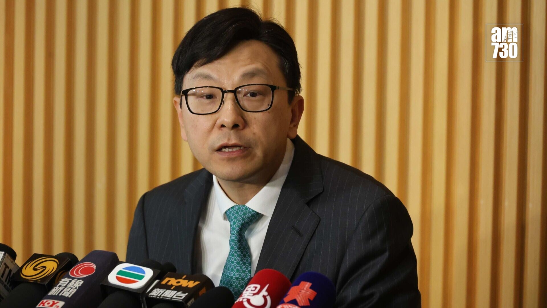 輸入外勞丨勞工及福利局局長孫玉菡表示，勞工處審批時會嚴格把關，如果有證據見到僱主明顯聘請外勞後解僱本地人，當局一定不會手軟，並嚴格作出行政制裁(資料圖片)