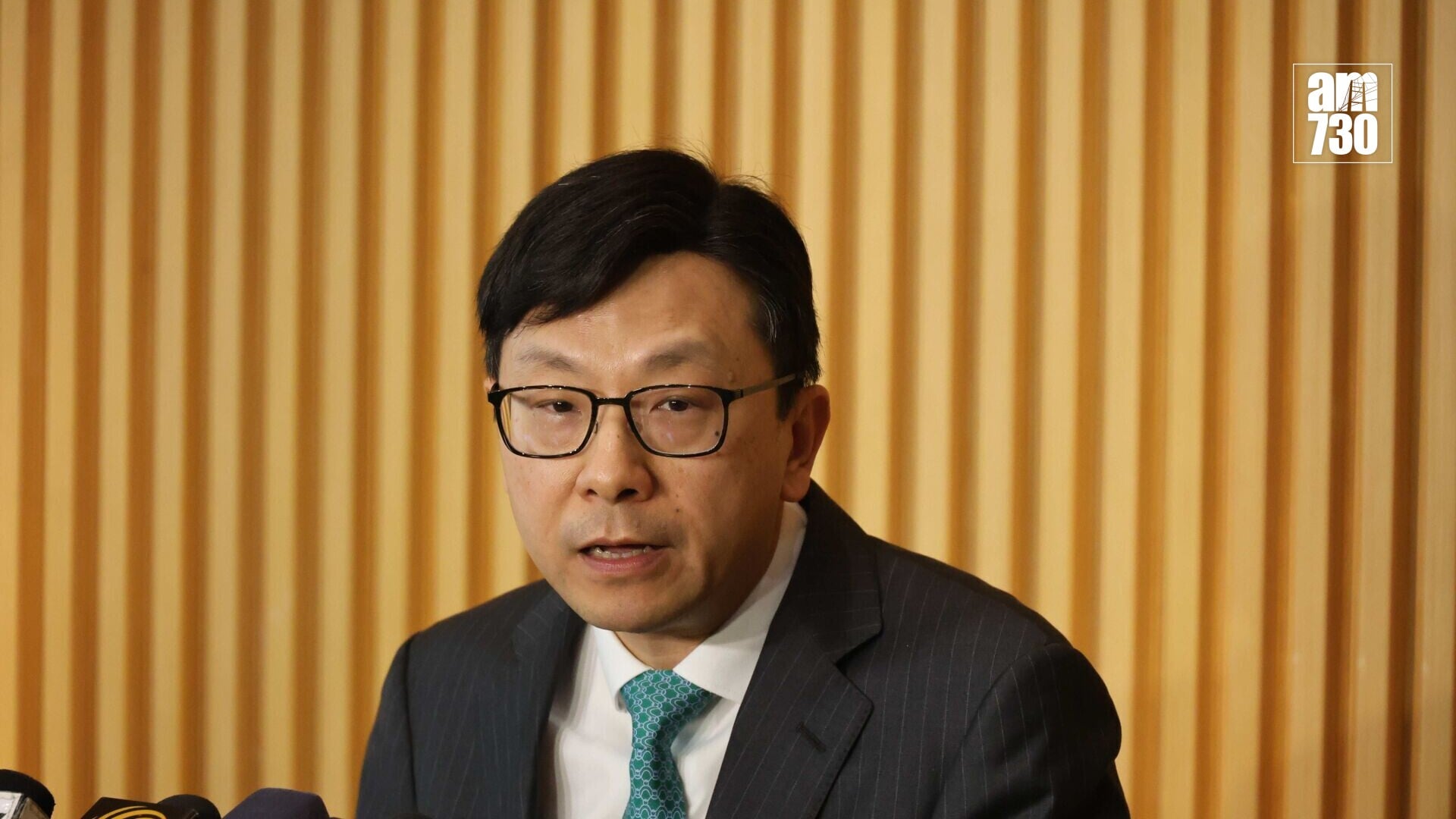 勞工及福利局局長孫玉菡表示，政府的目標是爭取在本月底前，完成優化工作暑熱警告的運作安排。(資料圖片)